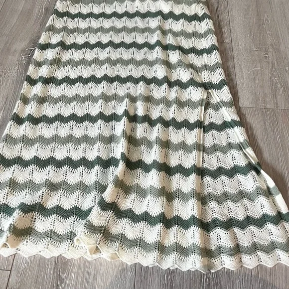 Hollister Crochet Midi Dress - Picture 3 of 4